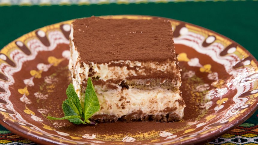 Една седмица до Коледа - рецепта за вкусно тирамису с течен шоколад и крема сирене
