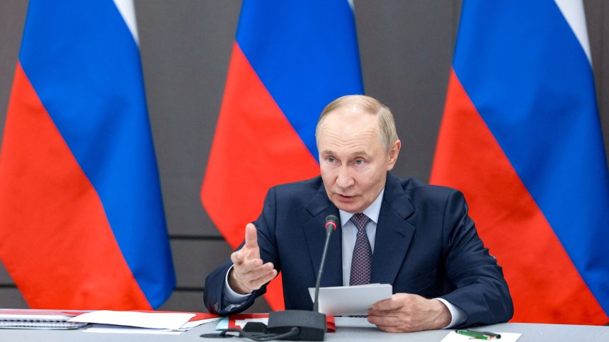 Владимир Путин: Оръжейното производството на Русия се е увеличило до 30 пъти