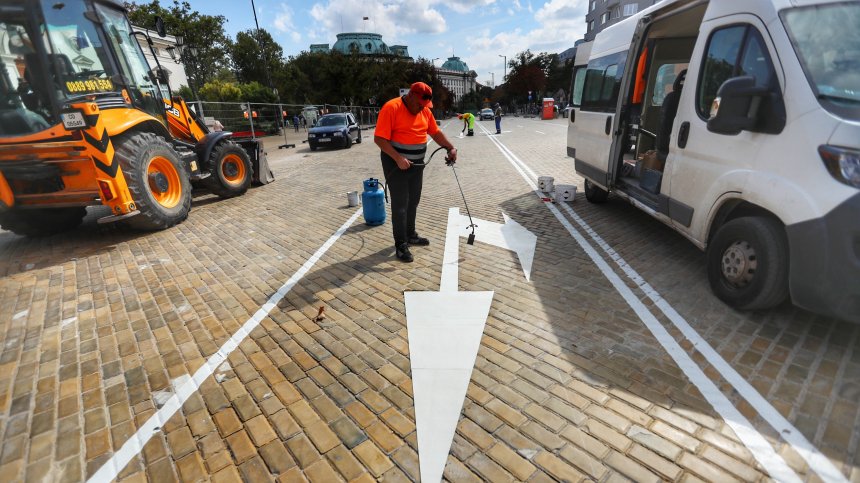 Ремонтът на жълтите павета приключи, пуснаха движението пред НС