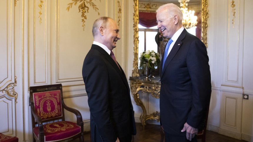 Колосална грешка на Путин и погребален химн на Украйна