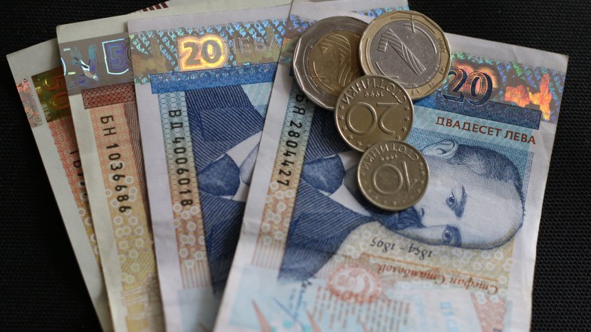 Доходът от заплата през 2019 г. се е увеличил с 11,8%