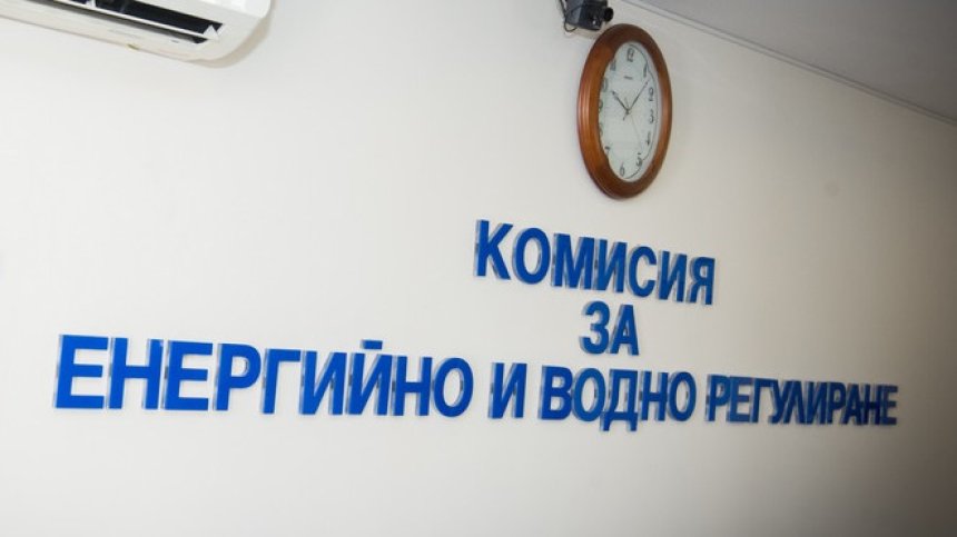 Мая Манолова призова КЕВР да не вдига цената на водата от 1 януари 2026 г.