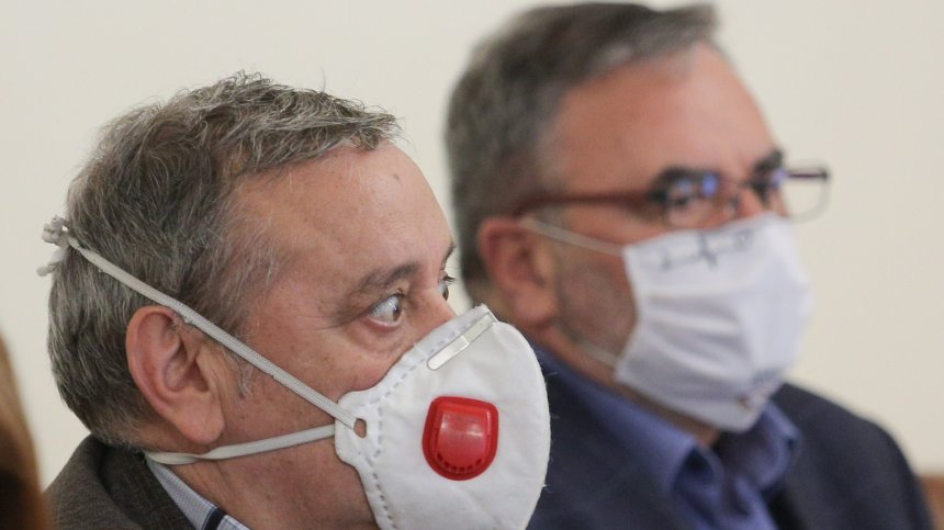 Проф. Кантарджиев: Имаш ли положителен PCR, значи отделяш вируса