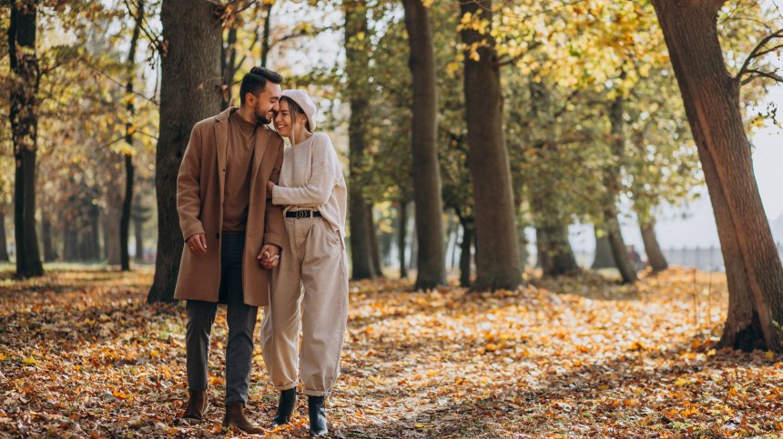 Зодиите с най-голям късмет в любовта през ноември 2025