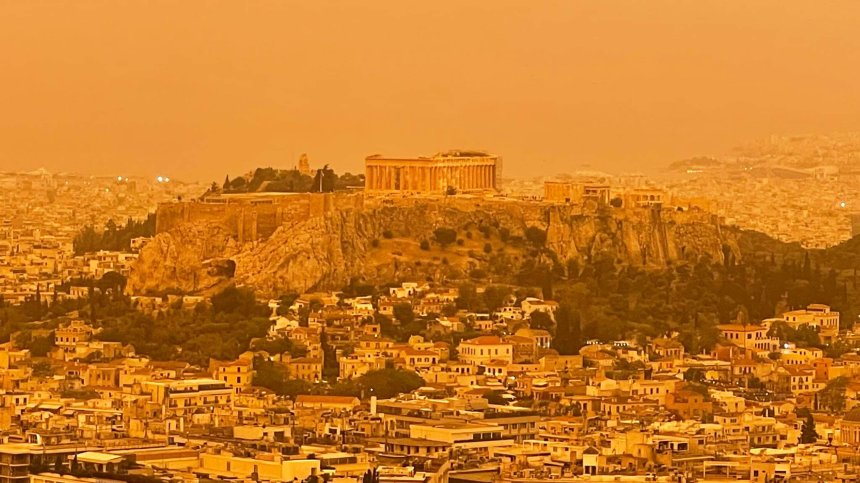 Инфаркт, астма: Пулмолози в Гърция предупреждават за рисковете от сахарския въздух