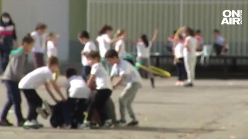 Помощник-учител за всеки ученик със специални потребности - възможно ли е?