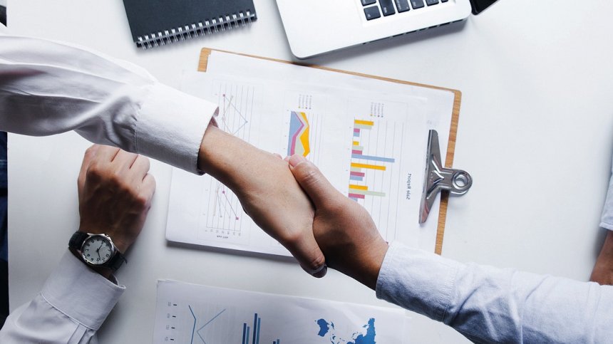 Висшистите си намират работа много по-лесно и е по-добре платена