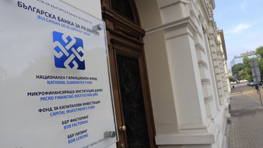 Кирил Петков: Буксуващата ситуация с ББР става абсурдна