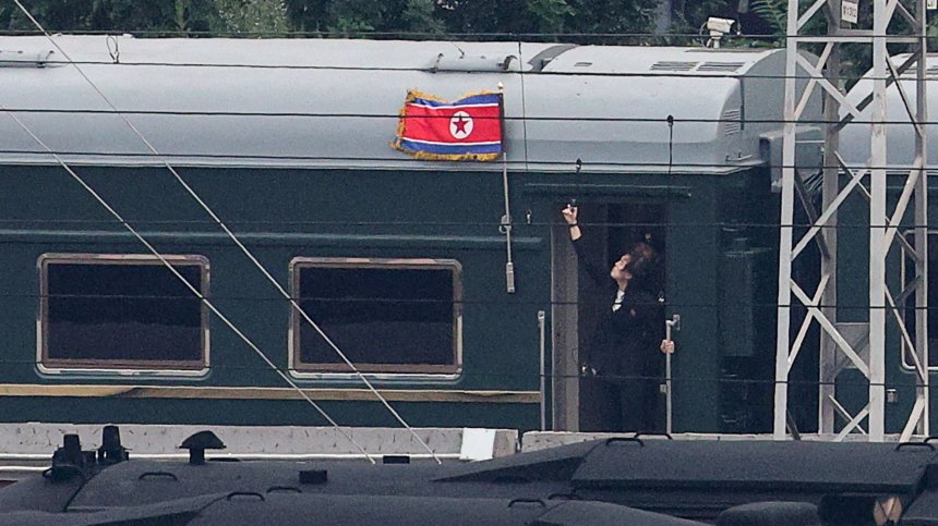 Китай и Северна Корея се сближават все повече