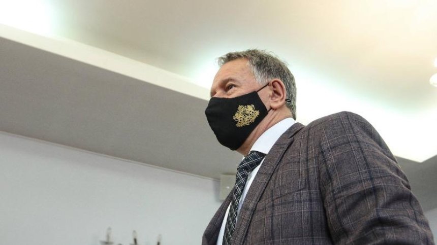 Кацаров: Училищата ще спрат работа последни, има достатъчно легла!