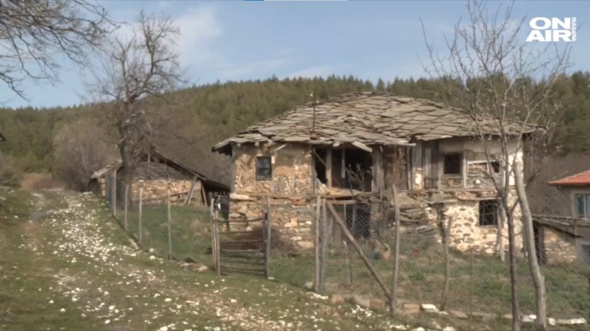 Мъртви души: Пълни избирателни списъци в празни села в Кърджалийско