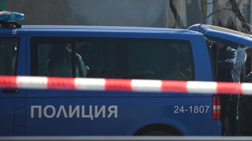 Мъж опита да убие 46-годишен в Лехчево и се самоуби