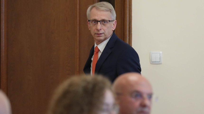 Денков: България праща смесени сигнали към ЕС и НАТО