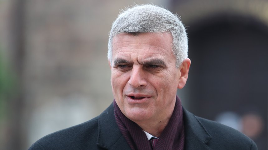 Стефан Янев обсъжда с Радев шансовете за правителство