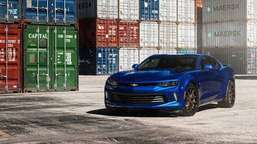 Как хакер убеди чатбот да му продаде Chevrolet за $1