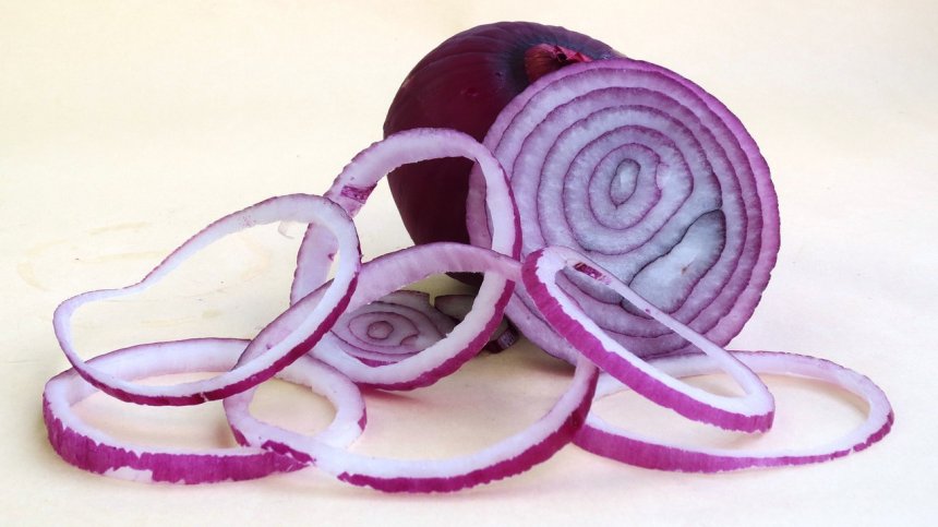 Три ползи от ежедневното присъствие на лук в менюто