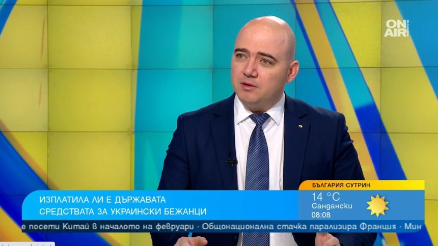 Министърът на туризма: 30% от дошлите бежанци са фантоми, инфлуенсъри ще рекламират България
