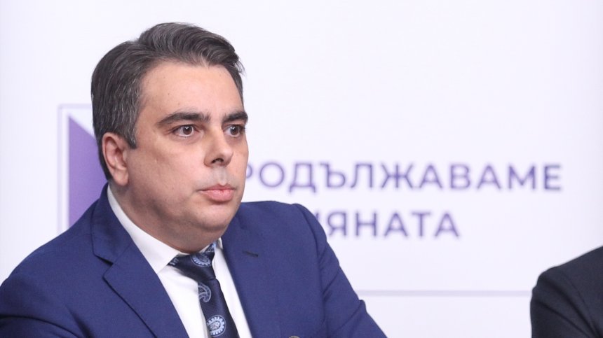 Асен Василев: Няма да подкрепим кабинет с мандат или участие на ГЕРБ
