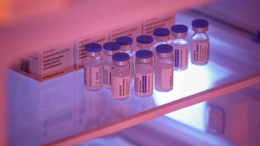 МЗ: Не се поставят ваксини с изтекъл срок на годност