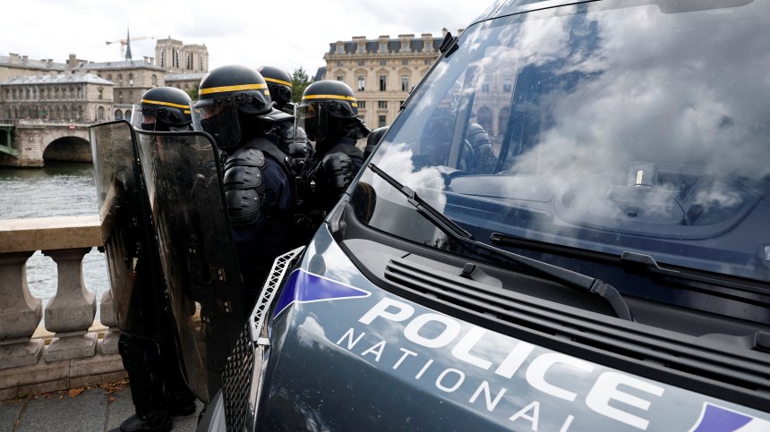 Откраднаха злато за 600 000 евро от Музея по история в Париж