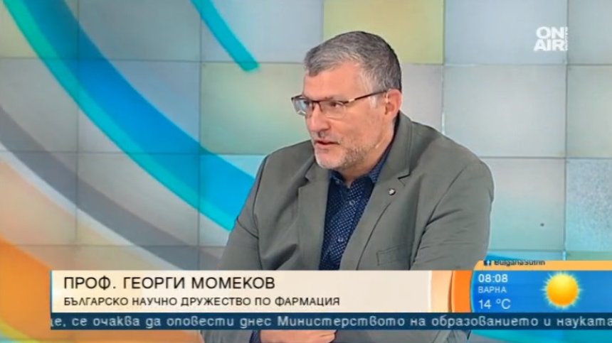 Проф. Момеков: Некомпетентни хора не спряха да говорят глупости против ваксините