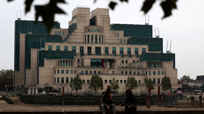 Великобритания се притесни от заплахи от Русия и Иран