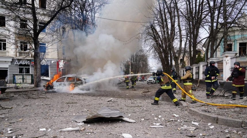 Русия атакува Одеса от Черно море, Зеленски предупреди за окупираните територии