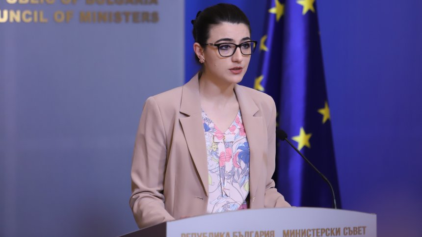 Бориславова: Заклеймяват за държанка жени, искащи да се развиват професионално