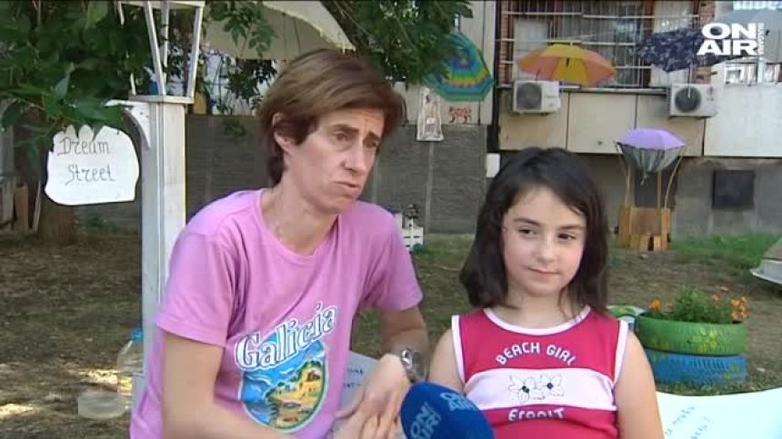 Как един фотограф превърна сивата панелка&nbsp;в мини приказка?