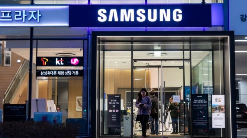 Samsung пуска най-евтиния телефон с поддръжка на 5G в САЩ и Европа