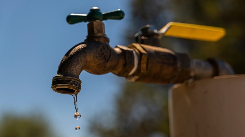 Прокуратурата протестира решението на КЕВР за поскъпването на водата в Бургаско