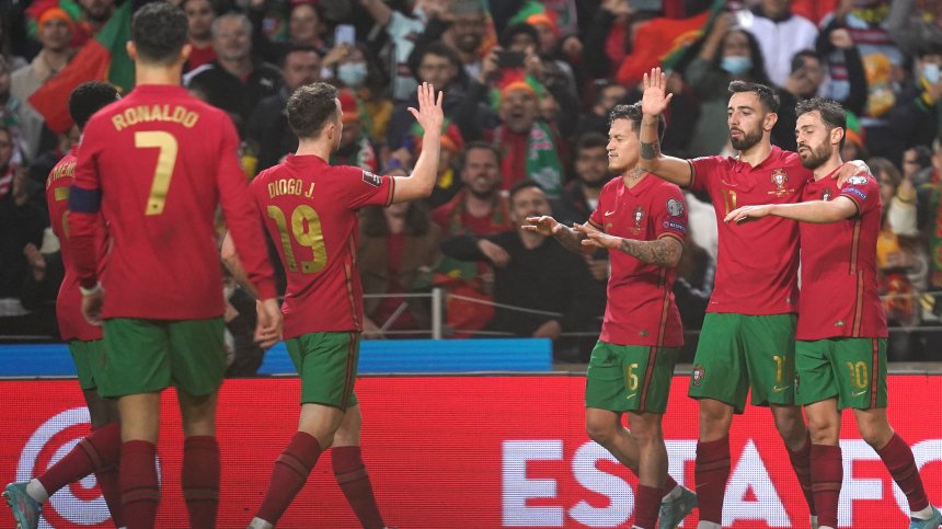 Португалия прекърши устрема на РСМ с 2:0 и ще играе на Мондиала в Катар