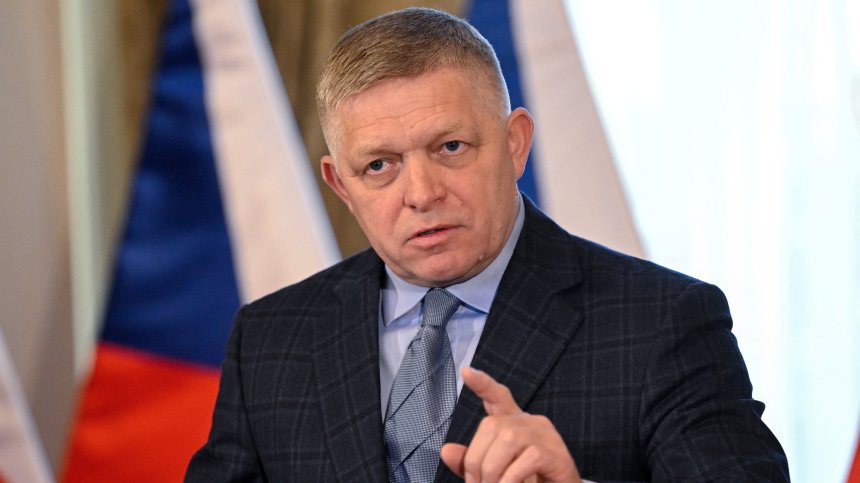 Фицо се среща с Тръмп за строеж на нова атомна централа