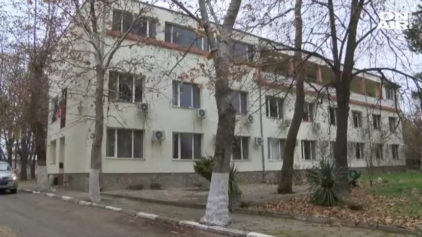 Огнища на Ковид-19 пламнаха в социални домове в Добрич и Харманли