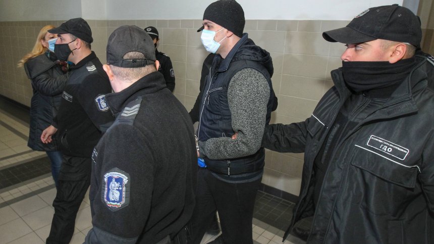Викторио се призна за виновен  по всички обвинения, убил е жена си и детето им