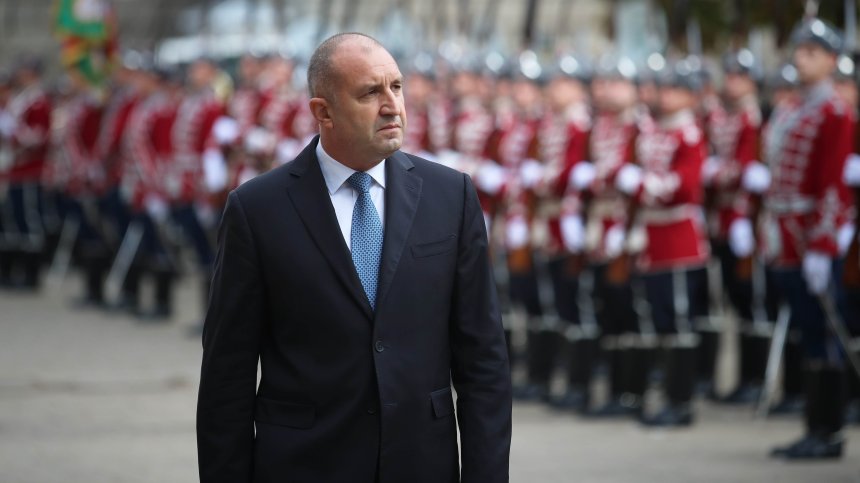 Румен Радев: Хората изпревариха парламента и гласуваха недоверие на кабинета