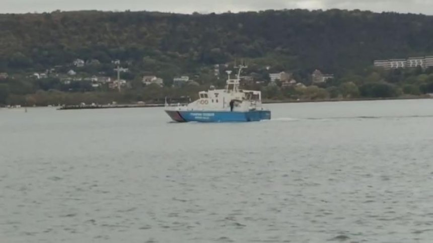 Трима моряци от кораба "Челси 3" са настанени с изгаряния в болница във Варна