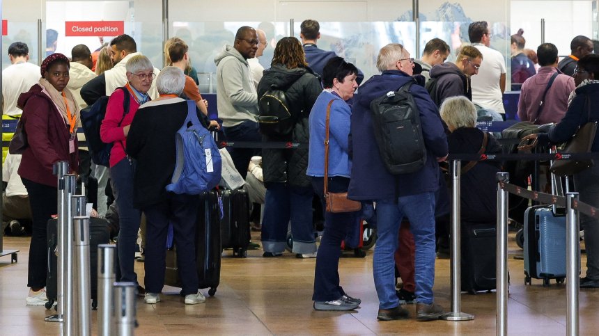 Мистериозен дрон затвори летището във Вилнюс