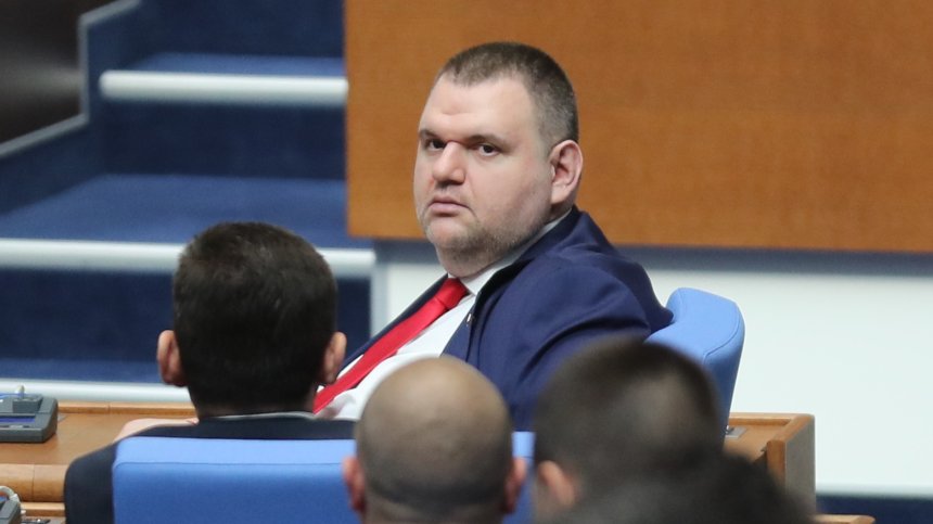 ВАС гледа по спешност делата по жалби на Делян Пеевски срещу решения на ЦИК