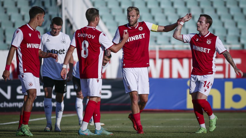 ЦСКА записа първа официална победа при Томислав Стипич