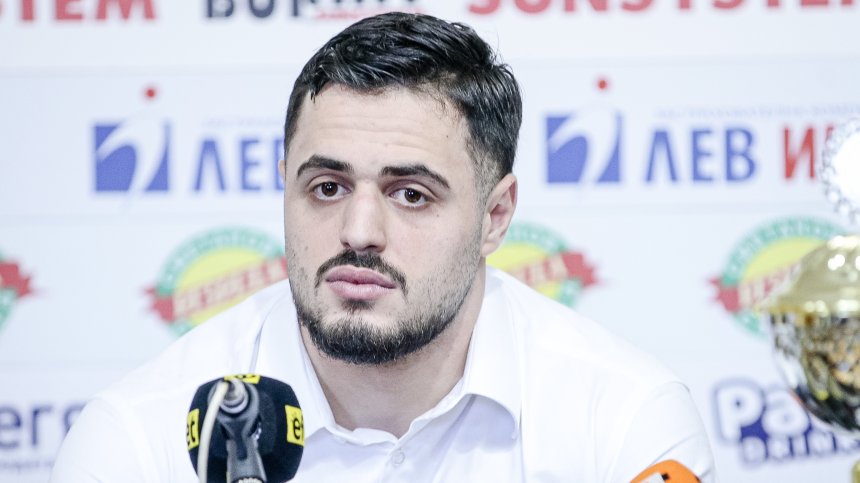 Насар ще продължи да се състезава за България