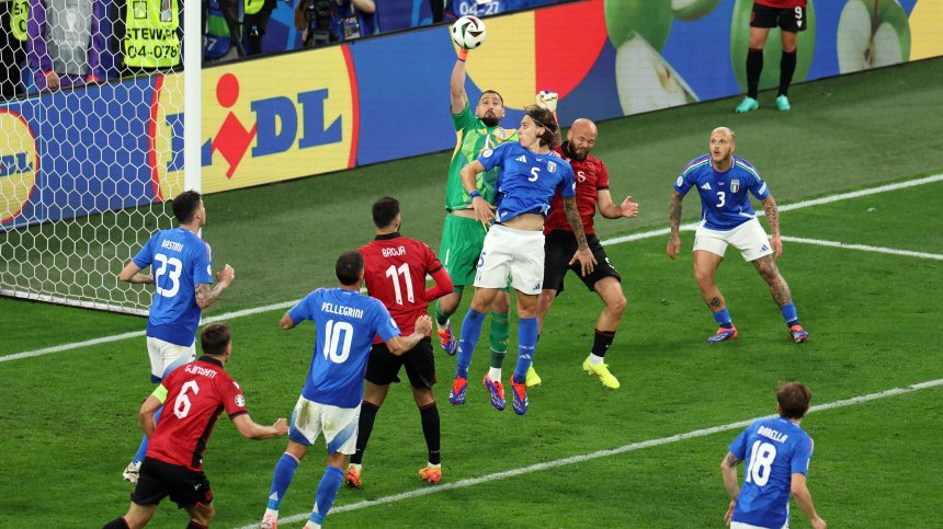 Има ли по-точни от "адзурите"? Още един рекорд на мача Италия - Албания