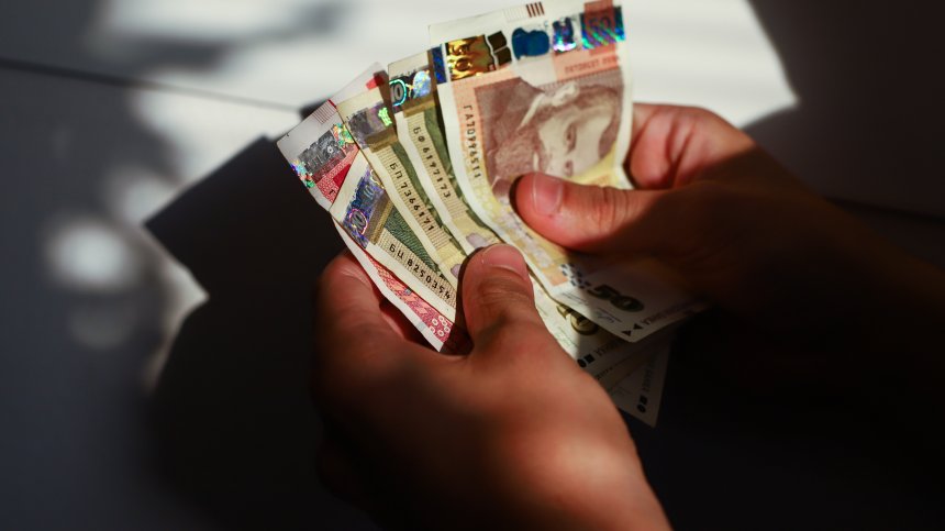 Жилищните кредити нарастват с 18%, потребителските - с 12,3%