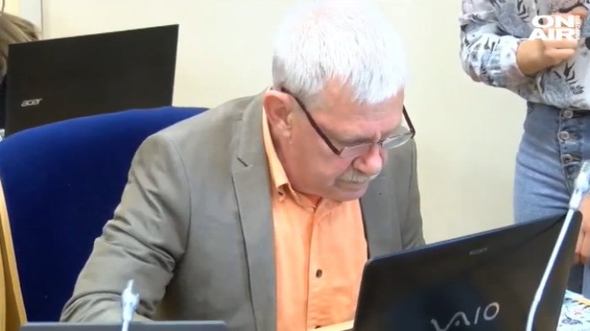Във Велико Търново: Холандец се закле като общински съветник