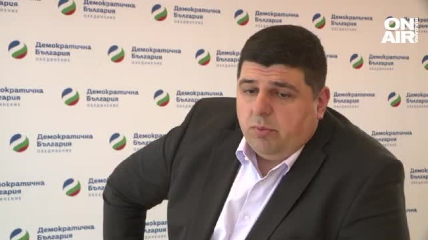 Реакции за освобождаването на Янев: Кой как тълкува смяната на военния министър?