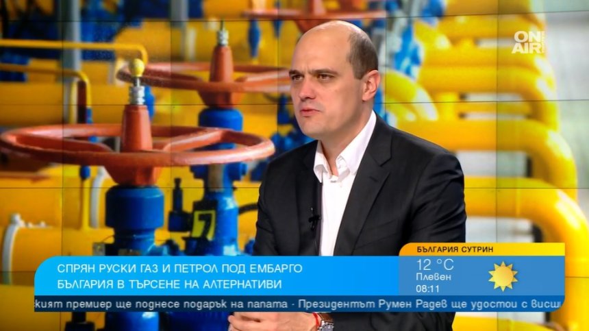 Огромен риск е да плащаме в рубли руския газ, парното и токът ще поскъпнат