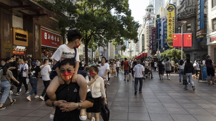 Китай с поредно показно как се действа срещу коронавируса