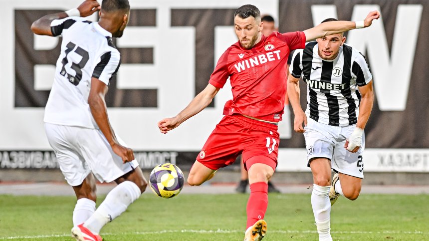 ЦСКА се раздели със скандалджията Зюмюр Бютучи