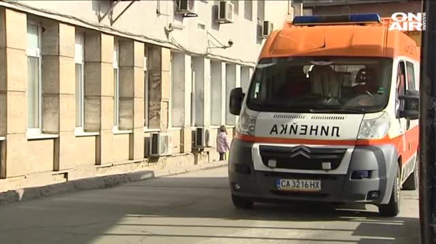 Кола блъсна режисьора Георги Дюлгеров, той е в "Пирогов"