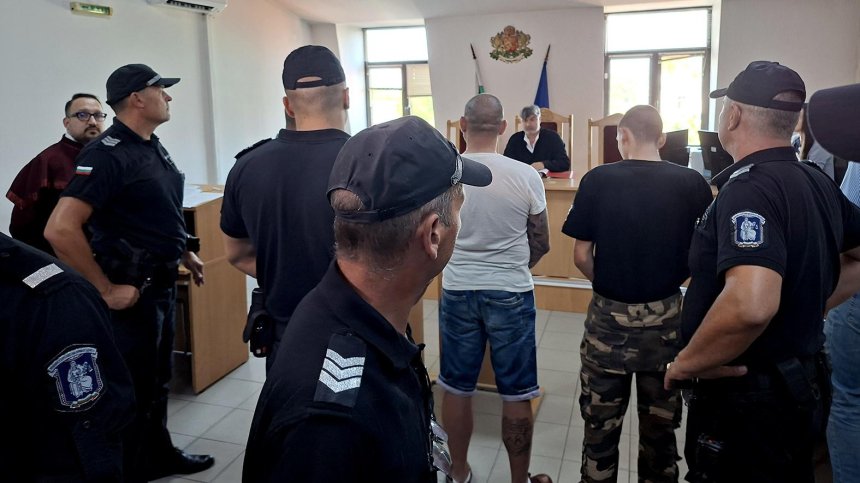 Оставиха на свобода 18-годишния Теодор Велев след побоя над непалци в Пловдив